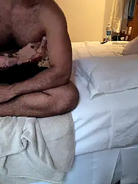 CasadoLutadorBigStuds online show from December 2025 07:54:01 PM