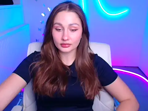 Stefanie Sweet online show from November 2025 12:49:01 PM