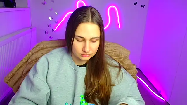 Stefanie Sweet online show from April 2026 05:27:02 AM