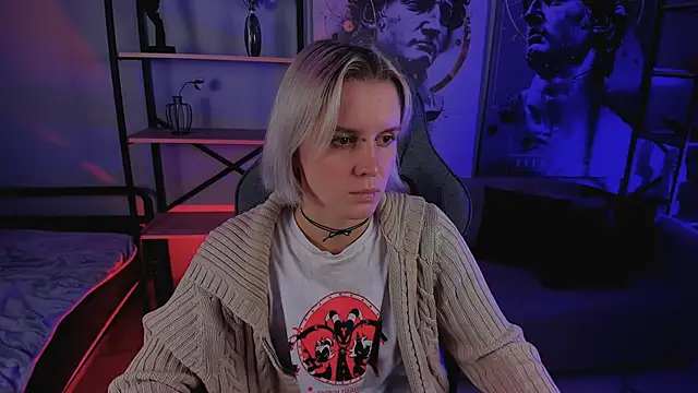 BethanyCloud online show from November 2025 05:12:01 PM