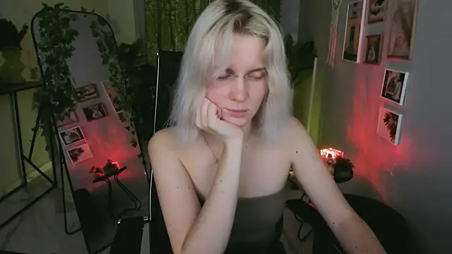 Snapshot of BethanyCloud chatting on July 2026 05:23:01 AM BethanyCloud online show from July 2026 05:23:01 AM