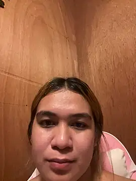 petiteellahxx online show from July 2026 10:53:01 AM