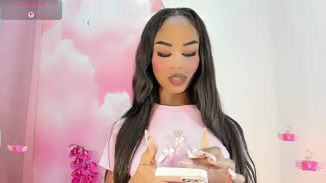 Snapshot of DarliingSweet chatting on December 2025 01:07:01 PM DarliingSweet online show from December 2025 01:07:01 PM