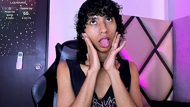 venus-03 online show from November 2025 03:28:01 AM