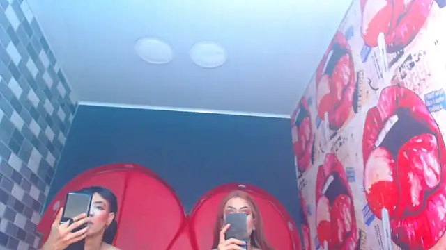 Snapshot of julessxcharlotte chatting on November 2025 02:27:01 PM julessxcharlotte online show from November 2025 02:27:01 PM