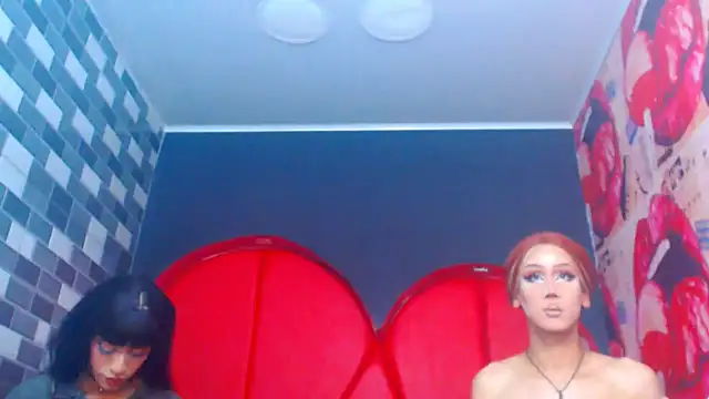 Snapshot of julessxcharlotte chatting on November 2025 02:28:02 PM julessxcharlotte online show from November 2025 02:28:02 PM