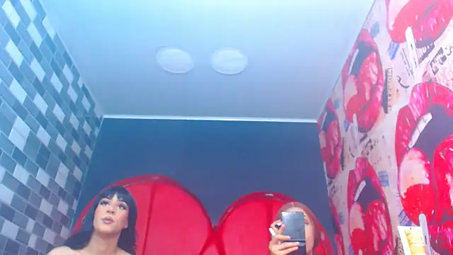 Snapshot of julessxcharlotte chatting on November 2025 02:07:01 PM julessxcharlotte online show from November 2025 02:07:01 PM