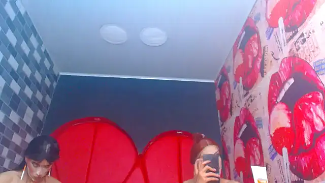 Snapshot of julessxcharlotte chatting on December 2025 02:12:02 PM julessxcharlotte online show from December 2025 02:12:02 PM