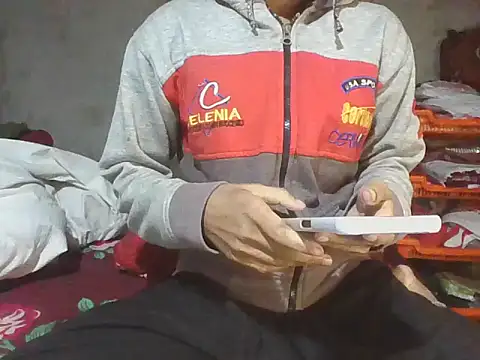 Snapshot of mala2580 chatting on November 2025 04:40:02 PM mala2580 online show from November 2025 04:40:02 PM