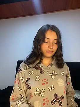 Snapshot of hotwife26 chatting on November 2025 03:05:01 AM hotwife26 online show from November 2025 03:05:01 AM