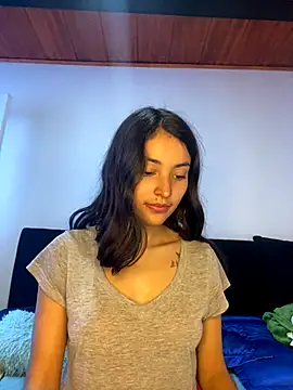 Snapshot of hotwife26 chatting on November 2025 03:55:02 PM hotwife26 online show from November 2025 03:55:02 PM