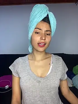 hotwife26 online show from December 2025 03:20:04 PM