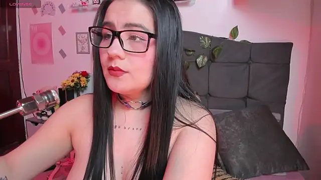 Snapshot of Fia__ chatting on October 2025 01:45:01 AM Fia   online show from October 2025 01:45:01 AM