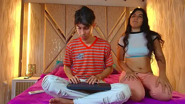 Couplex xxx online show from November 2025 01:38:02 AM