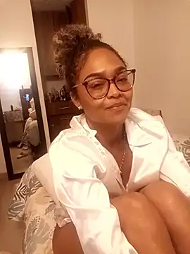 BiiancaEstradaa online show from September 2025 03:17:02 AM