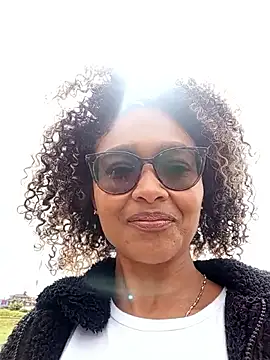 BiiancaEstradaa online show from October 2025 07:11:01 PM