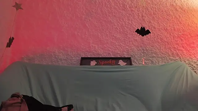 zeus blaze online show from October 2025 04:53:02 AM