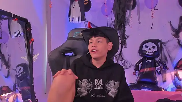 zeus blaze online show from October 2025 05:08:02 PM