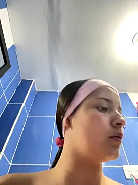 Snapshot of Mia_jhoonson chatting on November 2025 11:07:02 PM Mia jhoonson online show from November 2025 11:07:02 PM