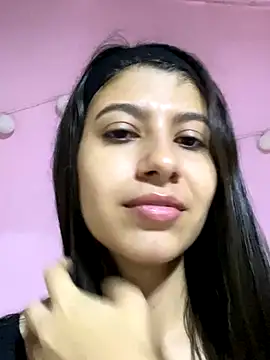 Snapshot of Lenapink19 chatting on September 2025 10:58:02 PM Lenapink19 online show from September 2025 10:58:02 PM