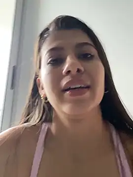 Snapshot of Lenapink19 chatting on October 2025 09:39:02 PM Lenapink19 online show from October 2025 09:39:02 PM