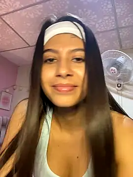 Snapshot of Lenapink19 chatting on November 2025 11:59:02 PM Lenapink19 online show from November 2025 11:59:02 PM