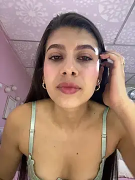 Snapshot of Lenapink19 chatting on November 2025 02:28:02 AM Lenapink19 online show from November 2025 02:28:02 AM