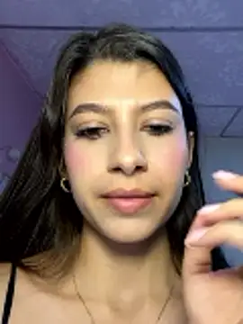 Snapshot of Lenapink19 chatting on November 2025 10:47:01 PM Lenapink19 online show from November 2025 10:47:01 PM