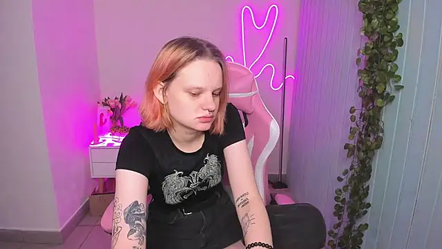 Snapshot of Elieiza_xo chatting on October 2025 10:16:02 AM Elieiza xo online show from October 2025 10:16:02 AM