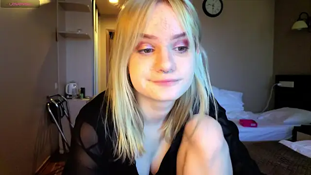 Elieiza xo online show from June 2026 11:12:02 AM