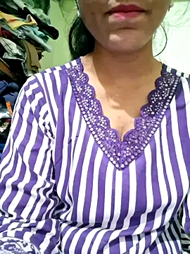 Snapshot of Telugu___Sexygirl___Naidu chatting on November 2025 05:24:01 AM Telugu Sexygirl Naidu online show from November 2025 05:24:01 AM