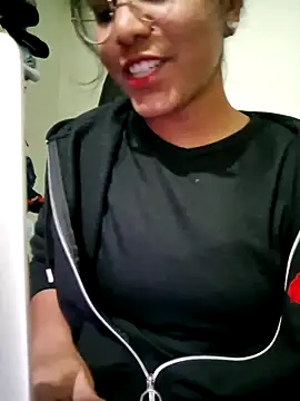 Snapshot of Telugu___Sexygirl___Naidu chatting on November 2025 05:29:01 AM Telugu Sexygirl Naidu online show from November 2025 05:29:01 AM