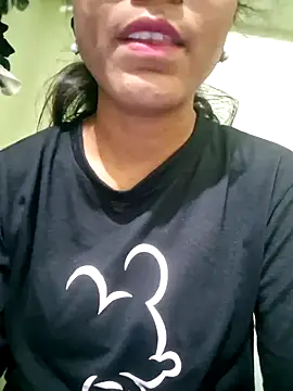 Snapshot of Telugu___Sexygirl___Naidu chatting on June 2026 04:54:02 AM Telugu Sexygirl Naidu online show from June 2026 04:54:02 AM