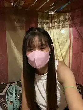 Snapshot of PhanHaa chatting on September 2025 12:59:02 PM PhanHaa online show from September 2025 12:59:02 PM