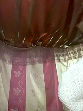 Snapshot of PhanHaa chatting on September 2025 11:14:01 AM PhanHaa online show from September 2025 11:14:01 AM