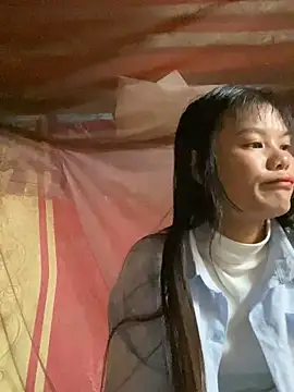 Snapshot of PhanHaa chatting on September 2025 02:37:02 AM PhanHaa online show from September 2025 02:37:02 AM