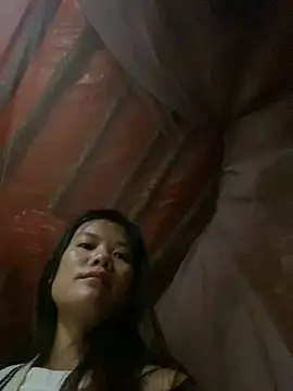 Snapshot of PhanHaa chatting on October 2025 09:58:02 PM PhanHaa online show from October 2025 09:58:02 PM