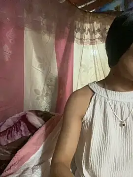 Snapshot of PhanHaa chatting on November 2025 01:39:02 PM PhanHaa online show from November 2025 01:39:02 PM