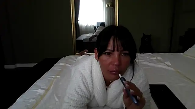 Snapshot of Ella_sweety00 chatting on June 2026 06:49:02 AM Ella sweety00 online show from June 2026 06:49:02 AM