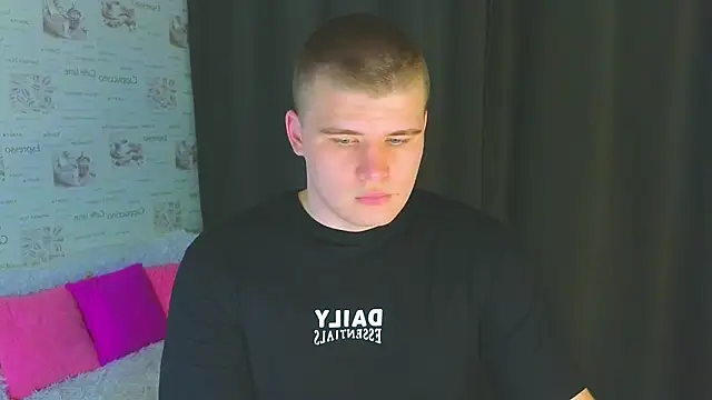 Snapshot of kittenmurr chatting on September 2025 06:44:02 PM kittenmurr online show from September 2025 06:44:02 PM