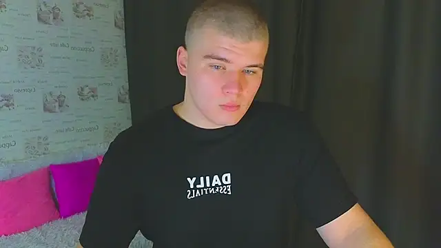 Snapshot of kittenmurr chatting on October 2025 07:10:02 PM kittenmurr online show from October 2025 07:10:02 PM