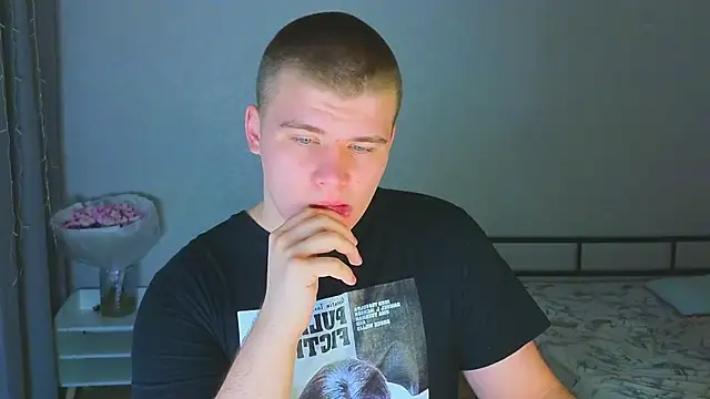 Snapshot of kittenmurr chatting on November 2025 10:23:01 PM kittenmurr online show from November 2025 10:23:01 PM