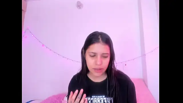 Abby roussee online show from October 2025 02:43:02 PM