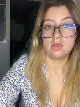 Blair Bunnyy online show from November 2025 06:04:02 AM