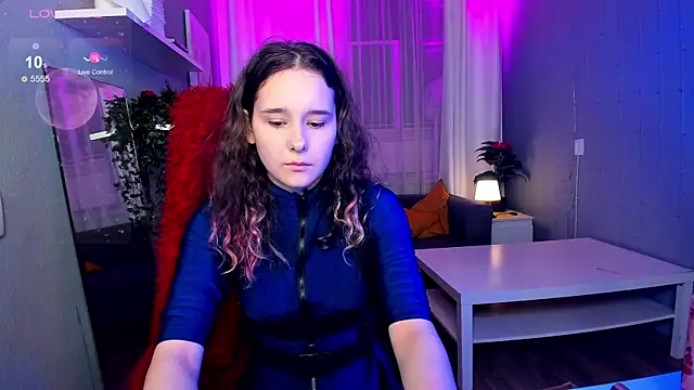 Snapshot of uco_mon chatting on September 2025 03:35:02 PM uco mon online show from September 2025 03:35:02 PM