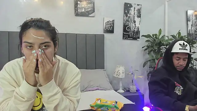 violet and myers online show from September 2025 11:57:01 AM