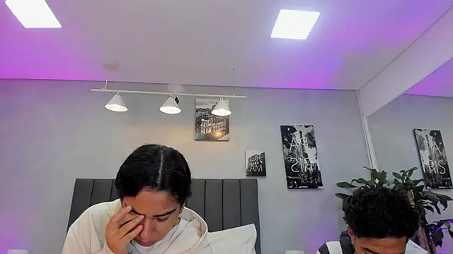 violet and myers online show from November 2025 11:32:02 AM