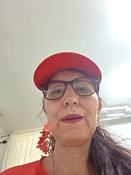 Snapshot of swity_foster chatting on May 2026 02:44:01 PM swity foster online show from May 2026 02:44:01 PM