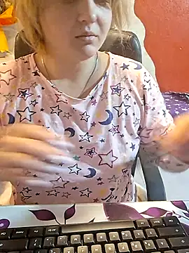 qSensi online show from November 2025 11:18:02 PM