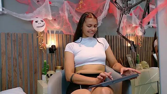 Snapshot of Ashley_HotGirl chatting on November 2025 02:30:02 PM Ashley HotGirl online show from November 2025 02:30:02 PM